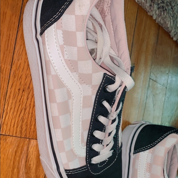 Shoes - Picture 2 of 7